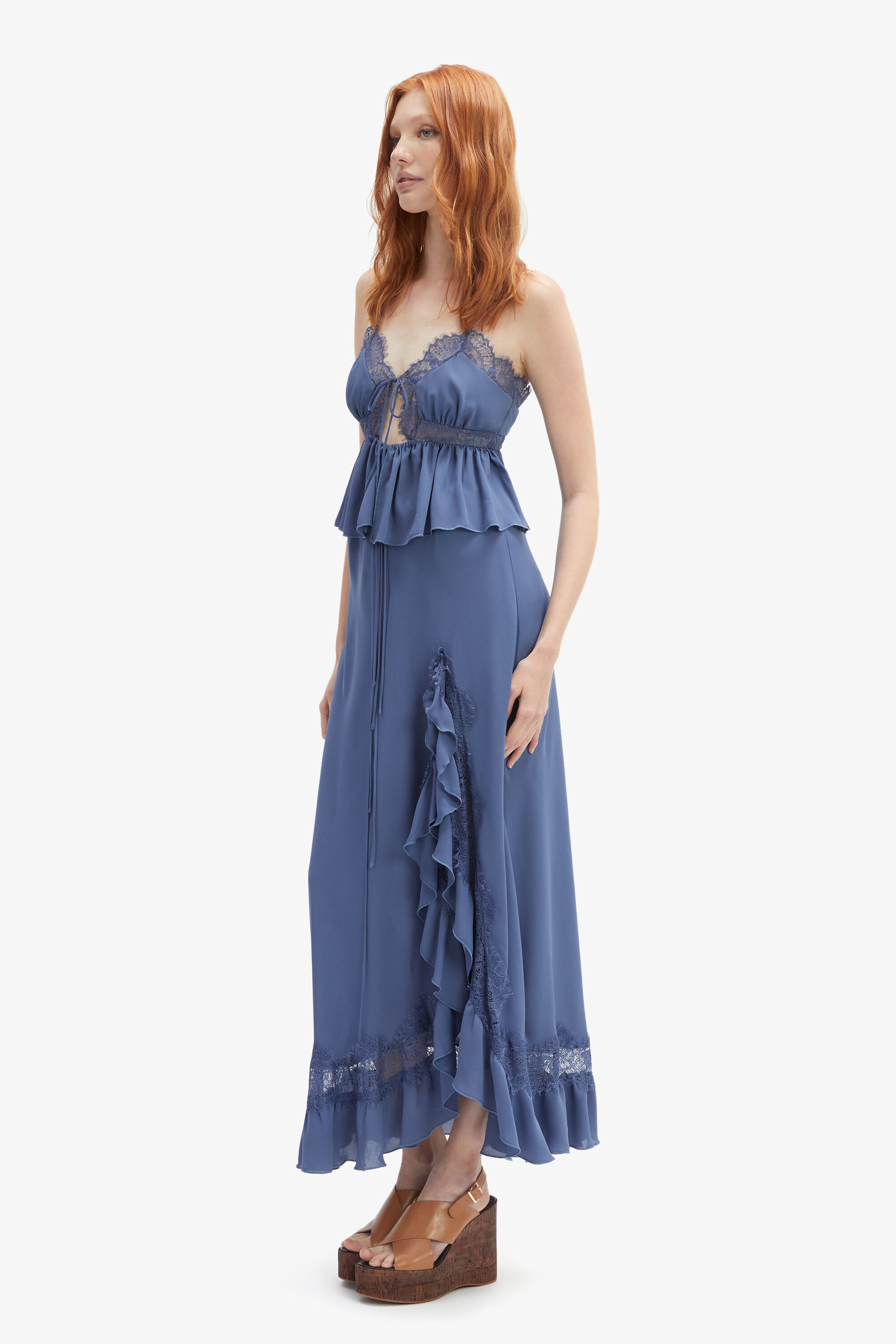 スカート DANA 8188 Cover Band Back Slit Cutting Long Skirt Medium Blu Amari Lace Detail Maxi Skirt In Dusty Blue | Bardot