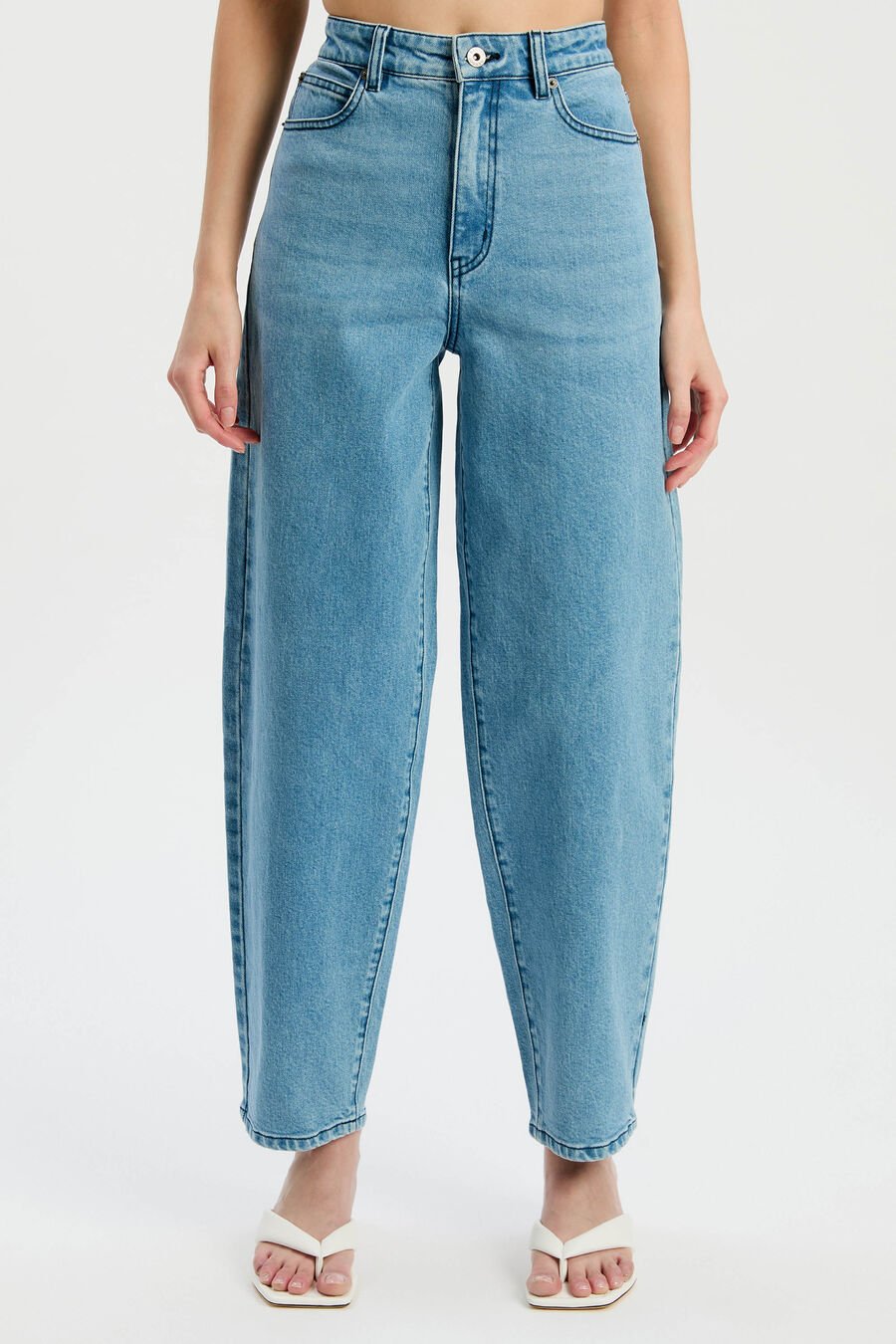Delphina Barrel Leg Jean
