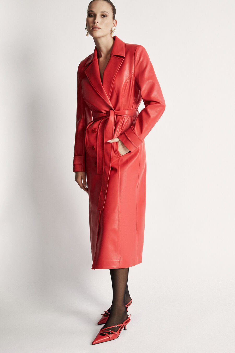 VEGAN LEATHER TRENCH COAT in colour FAMOUS RED