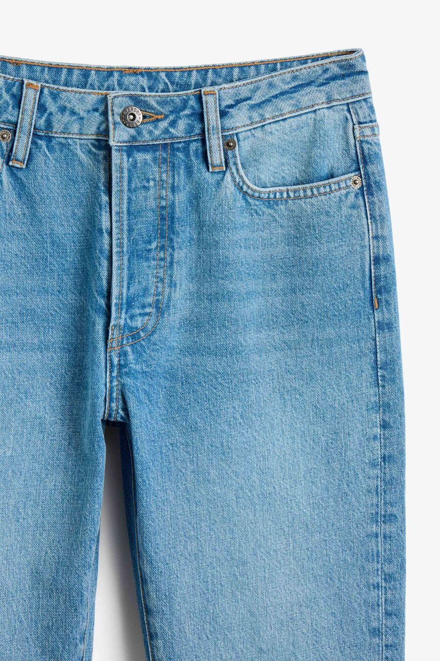 030 Mid Rise Straight Leg Jean