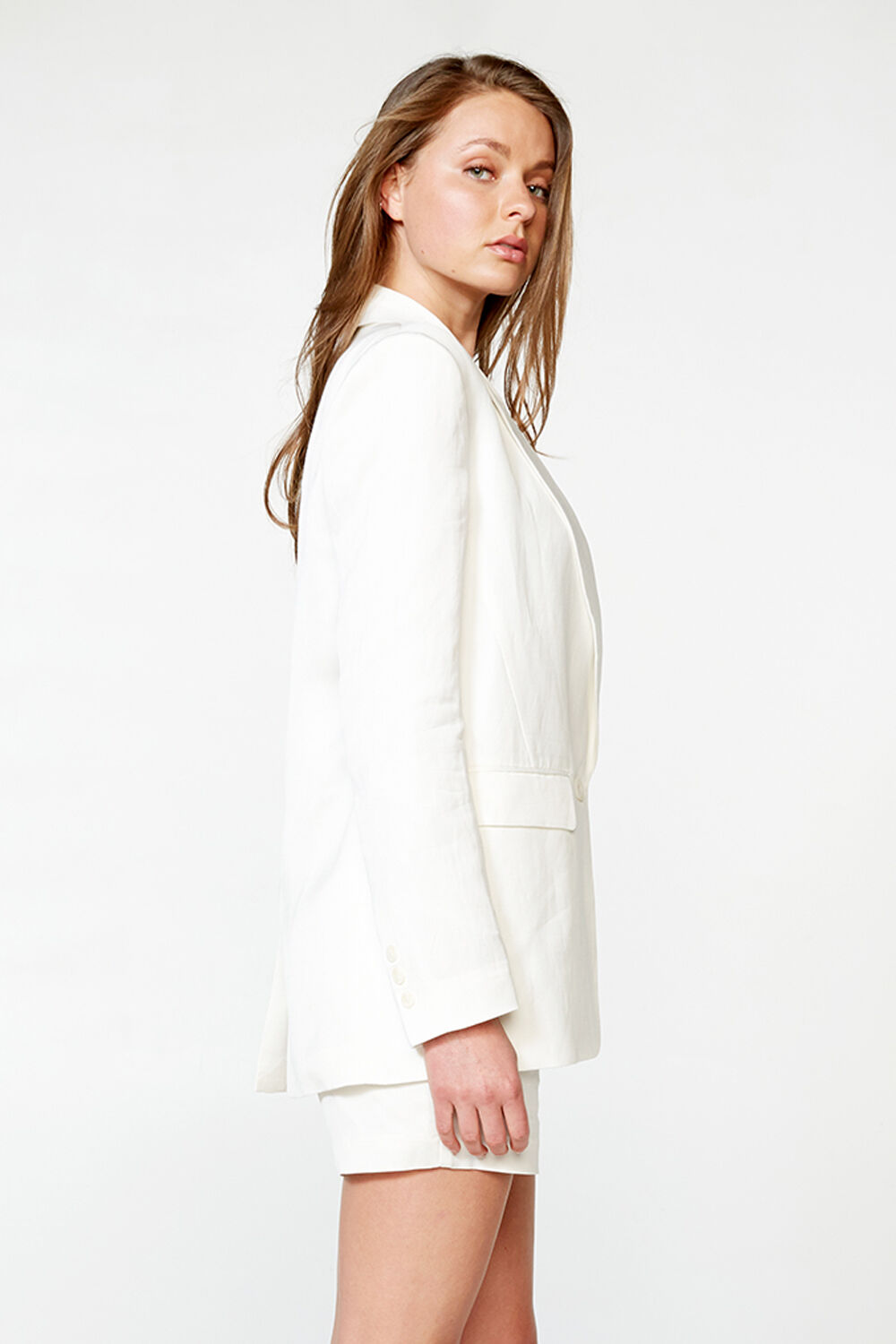 white relaxed blazer