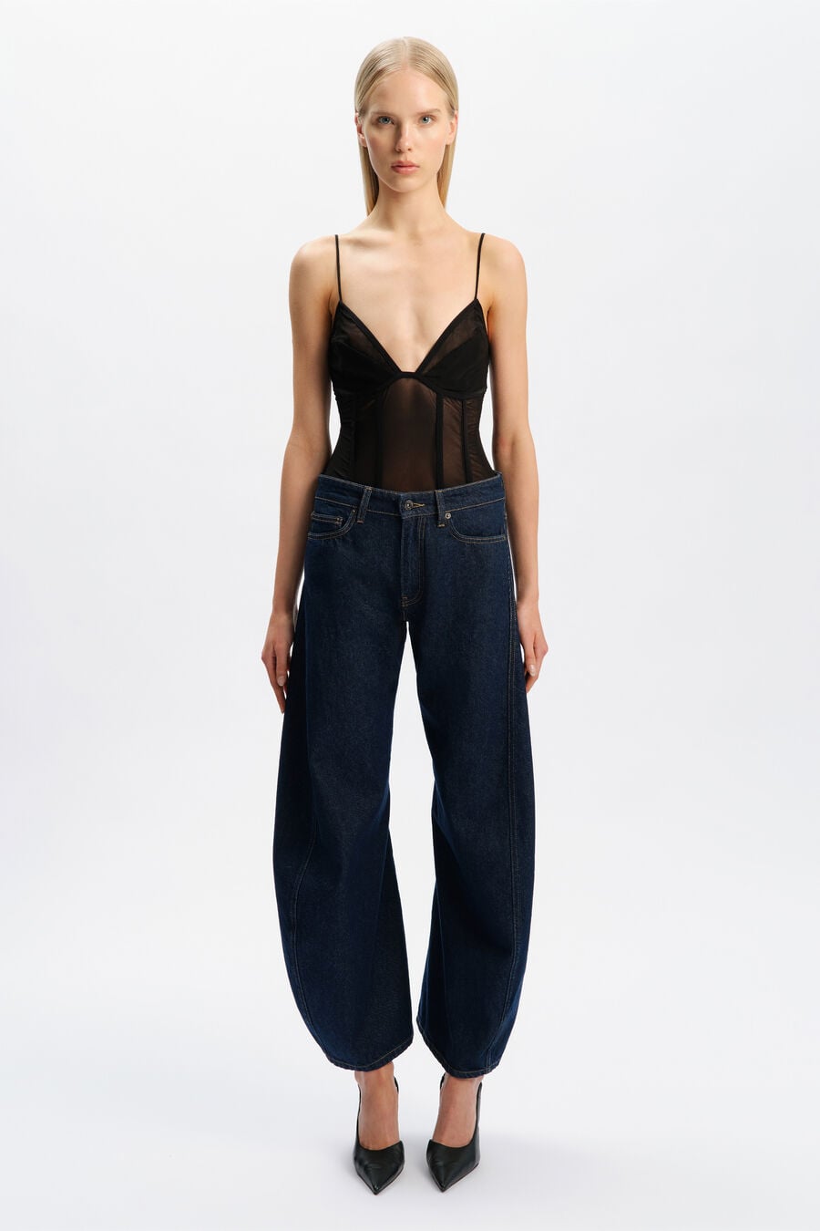 030 Mid Rise Relaxed Fit Jean
