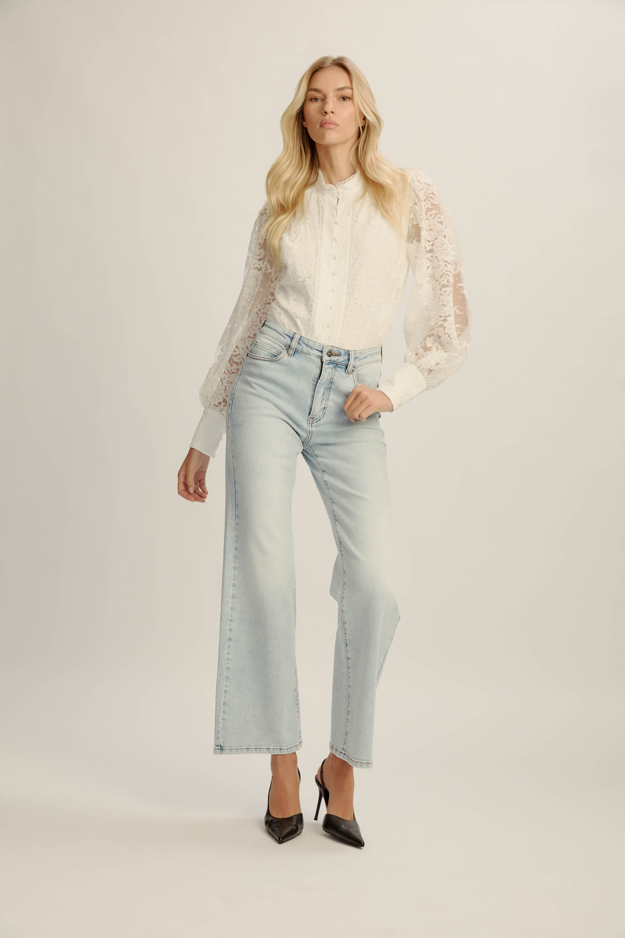 トップス CARLA Lace body suit Olessia Lace Bodysuit In Ivory | Bardot