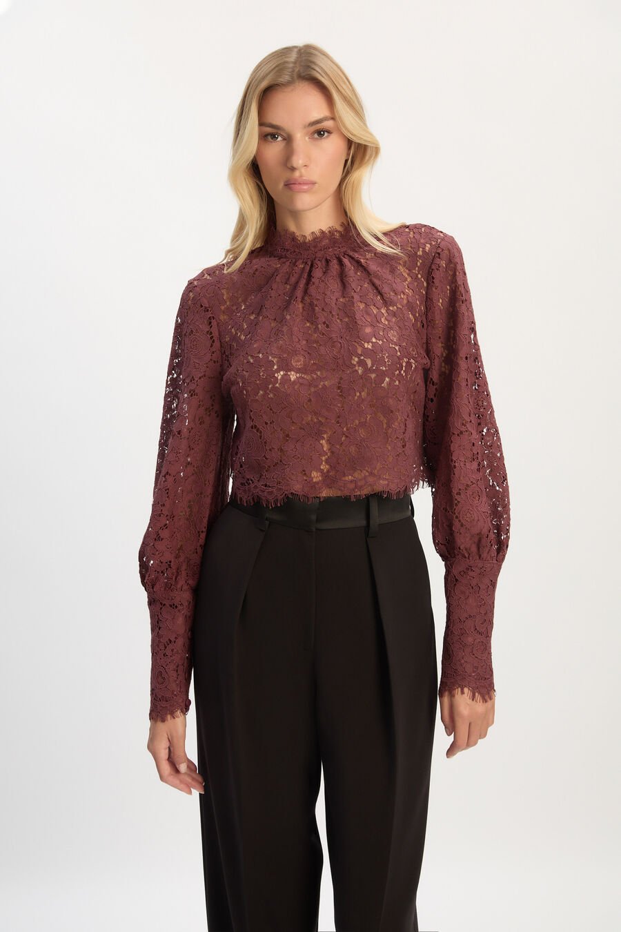 LACE GEORGIA TOP in colour Deep Plum