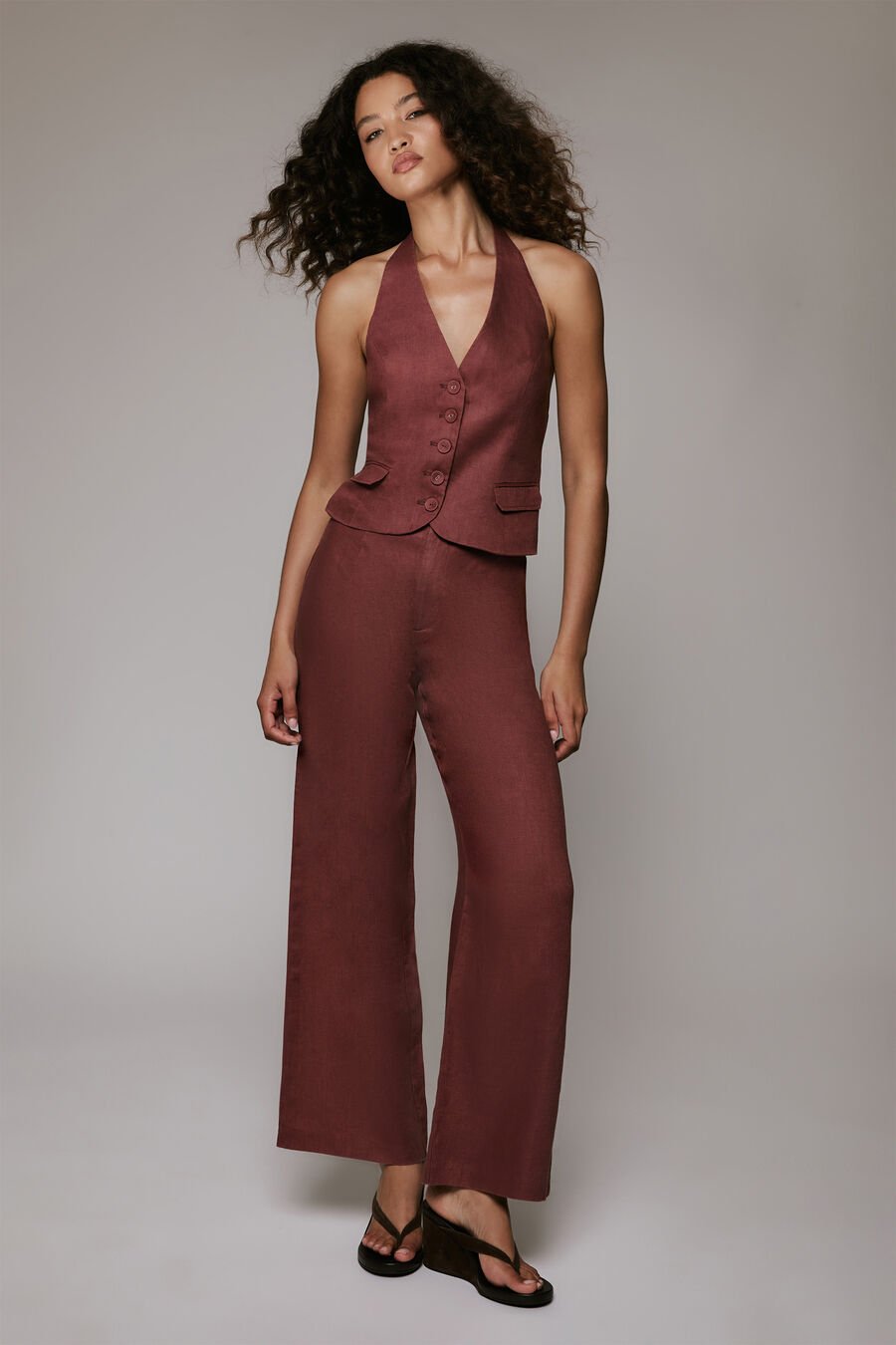 DOMENICA HALTER LINEN VEST in colour Chestnut