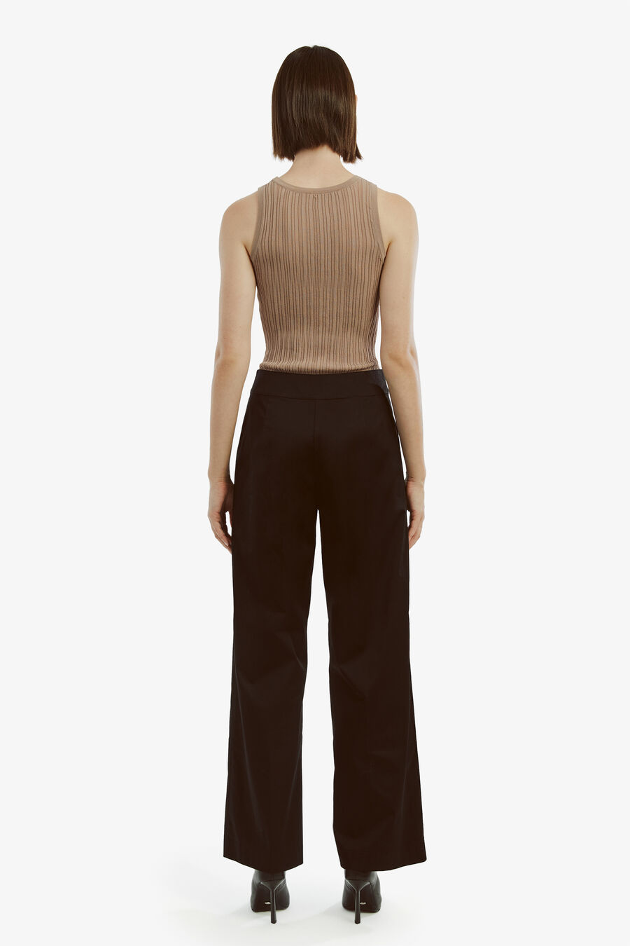 ILARIA STRAIGHT LEG PANT in colour BLACK