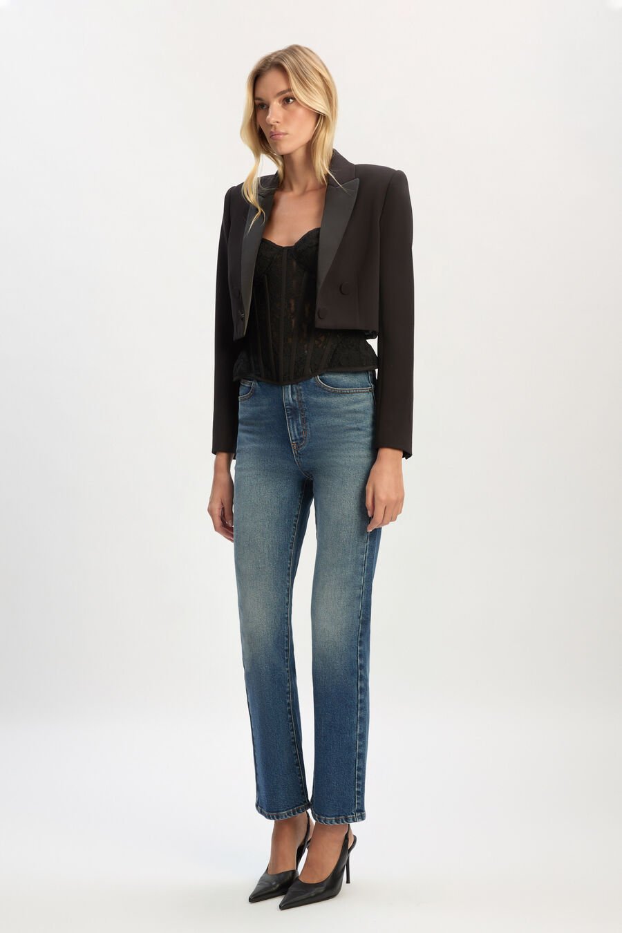 Fia Slimfit Cropped Blazer