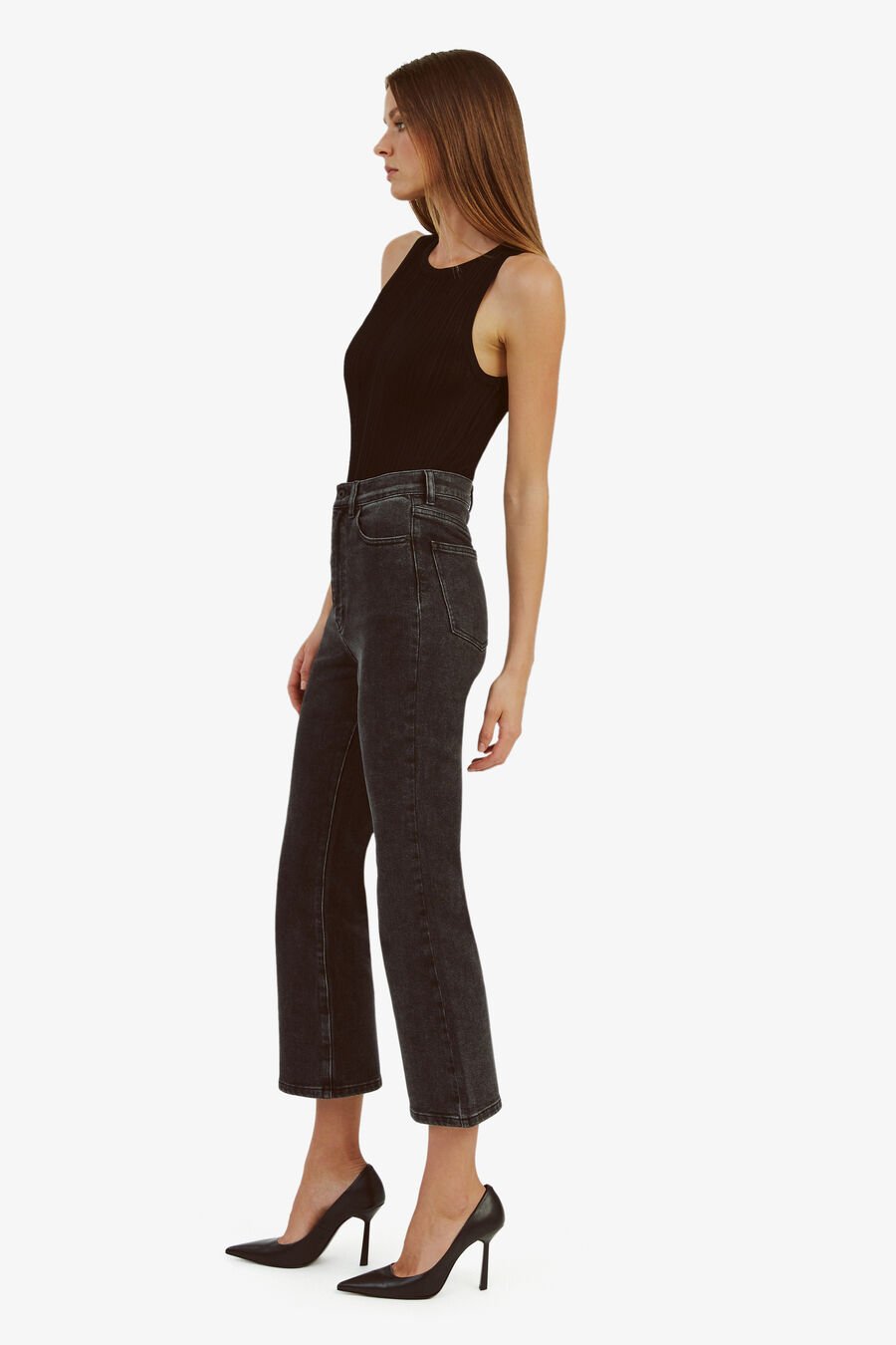HEIDI FLARED CROPPED LEG in colour Washed Black