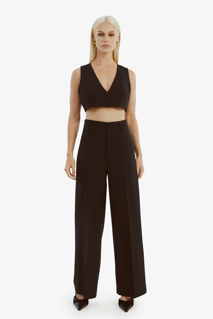 MARLA CROPPED VEST in colour BLACK