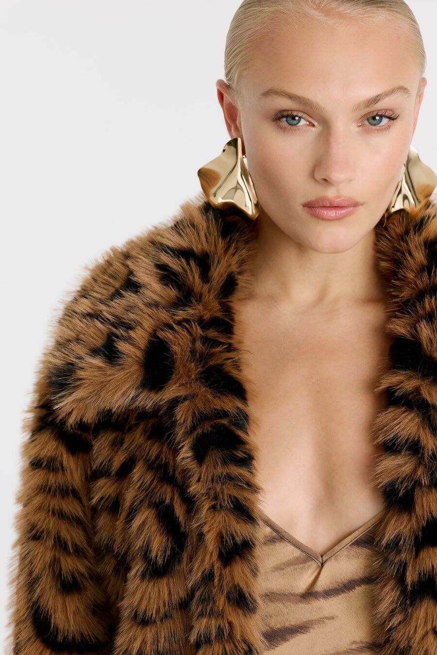 COLETTE FAUX FUR JACKET in colour Animal Print