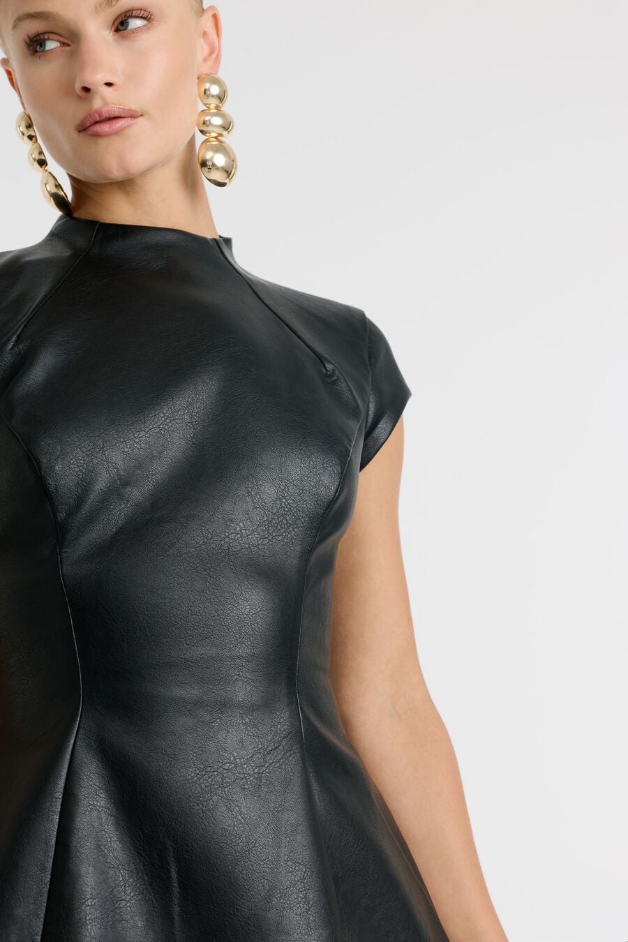 DELPHI VEGAN LEATHER MINI in colour BLACK