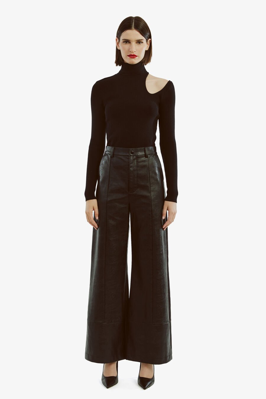 OLESA ASYMMETRIC KNIT TOP in colour BLACK