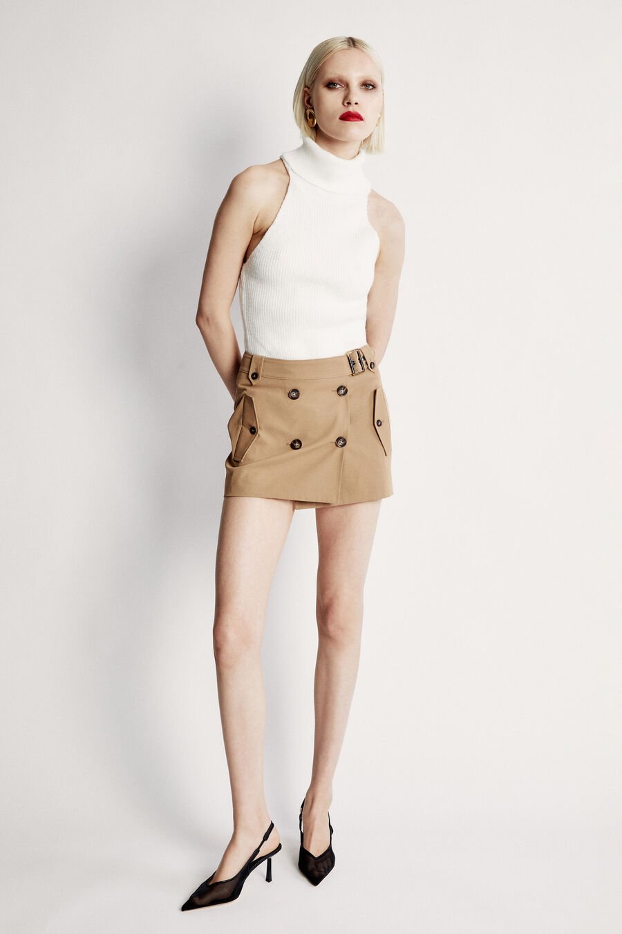 JADEY MID RISE MINI SKIRT in colour CAMEL