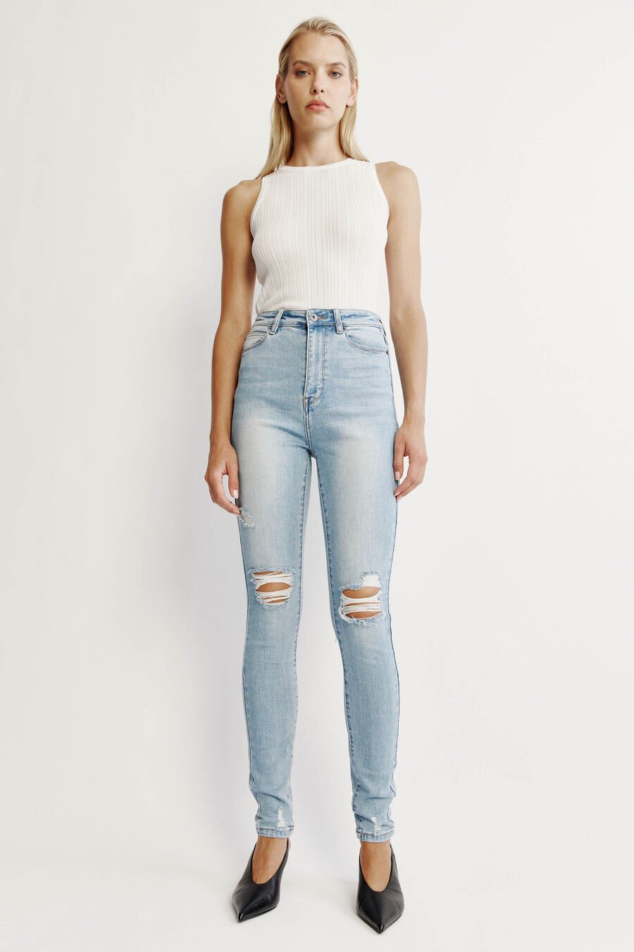 KHLOE SUPER HIGH TALL JEANS in colour MID BLUE