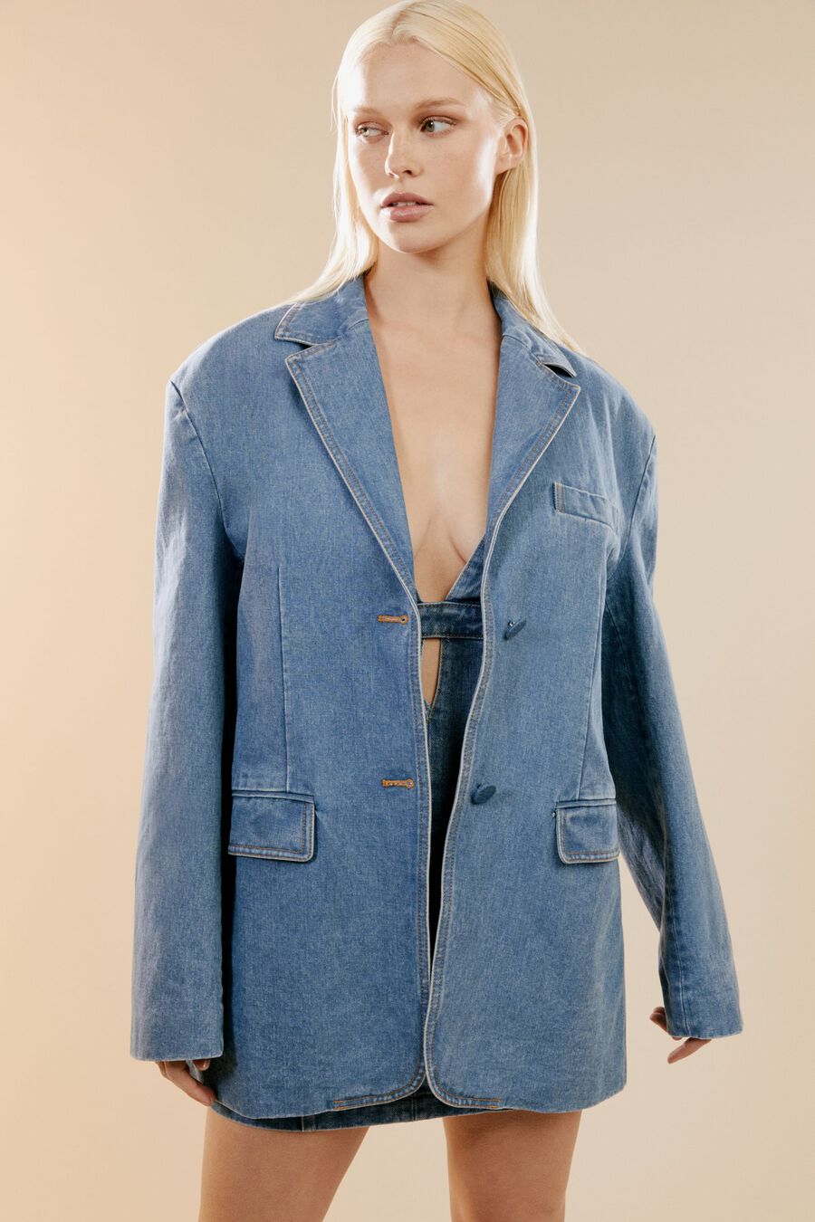 ABI DENIM OVERSIZED BLAZER in colour VINTAGE