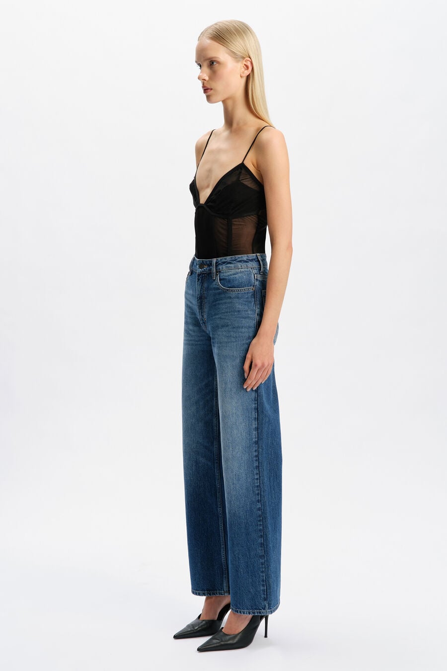 030 Wide Leg Jean