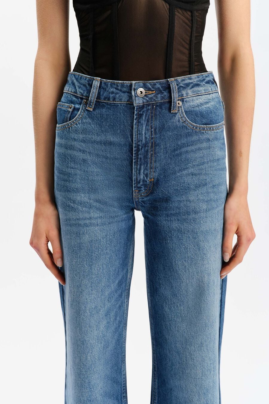 030 Wide Leg Jean