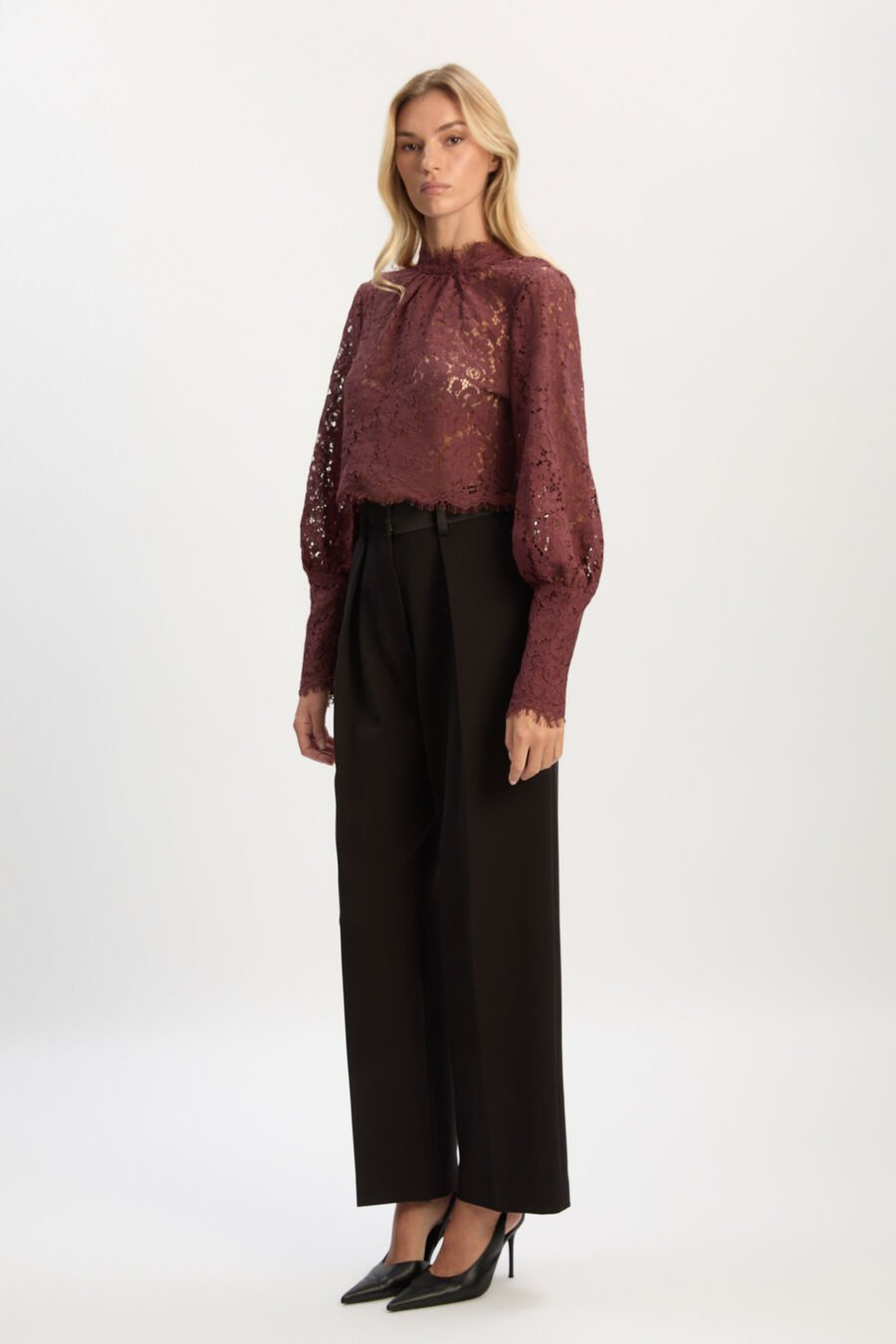 LACE GEORGIA TOP in colour Deep Plum