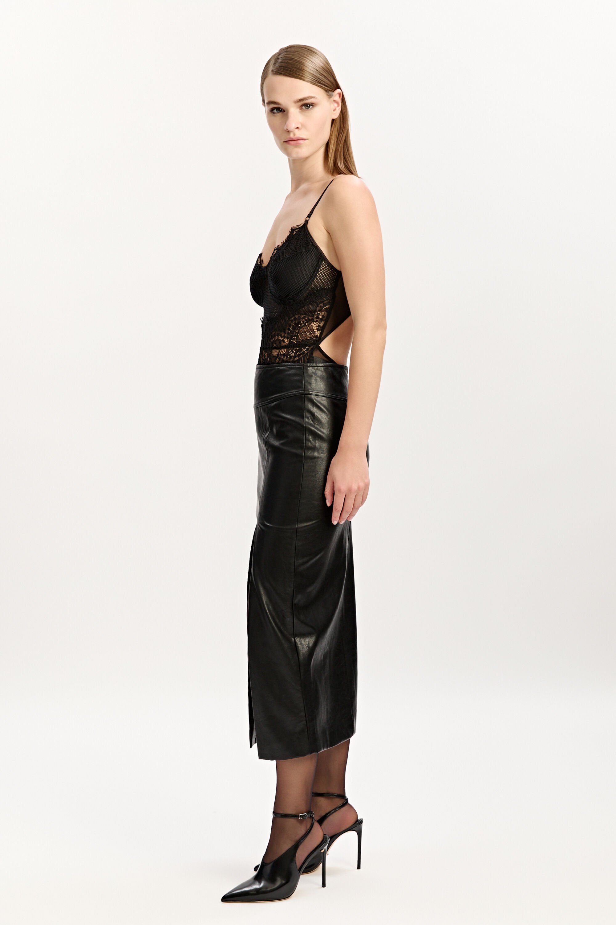 スカート musinsastandardwoman Women's Vegan Leather Slit Long Skirt B WOMENS VEGAN LEATHER SLIT LONG SKIRT [BLACK] | KRAZZY