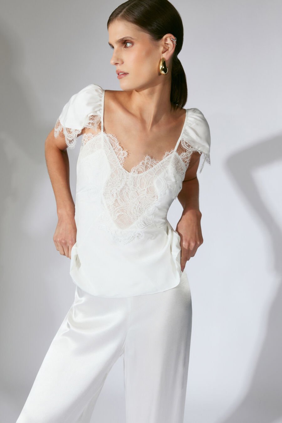 IVY LACE DETAIL CAMISOLE in colour Orchid White