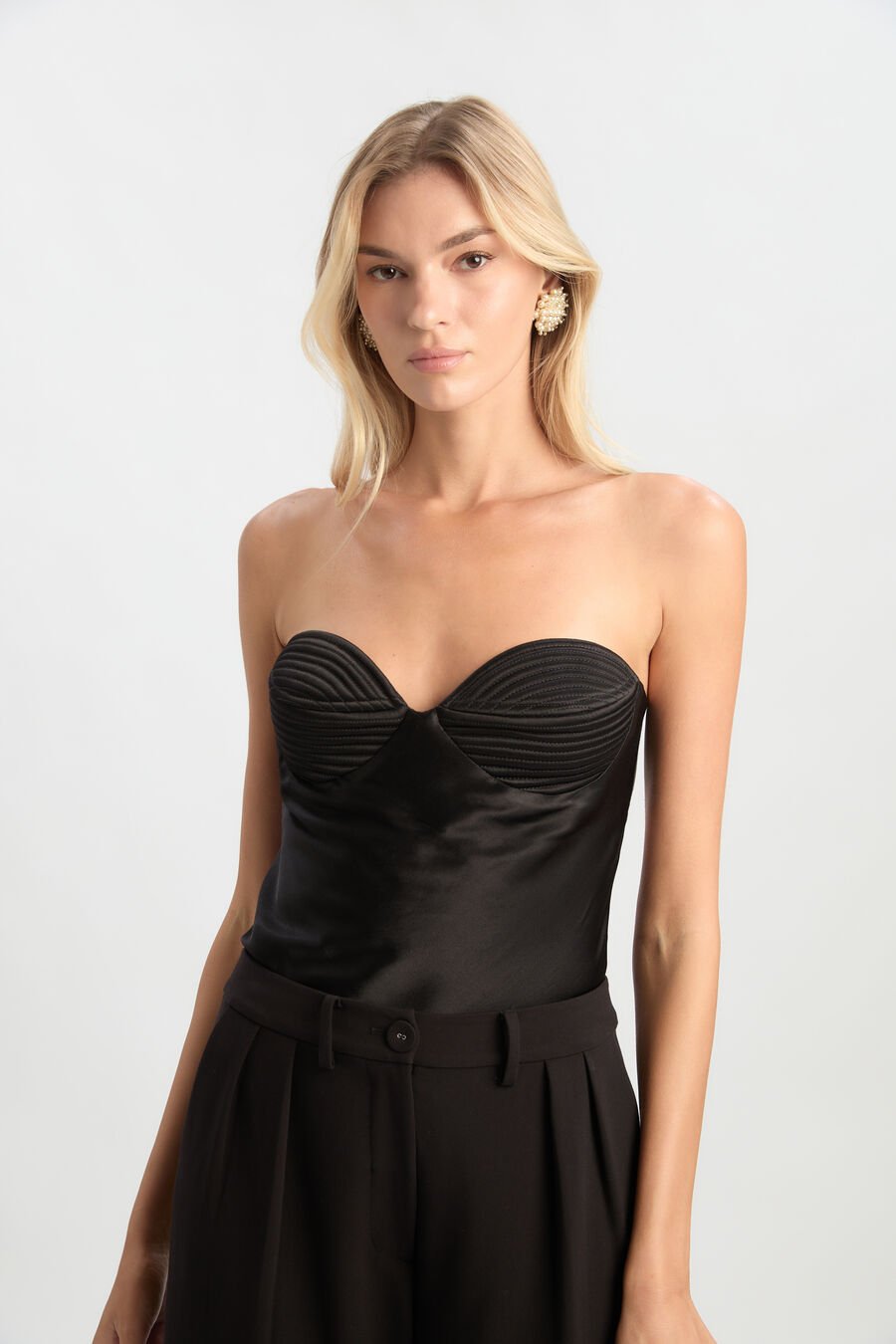 SLOANE SATIN DETAIL PANT in colour BLACK