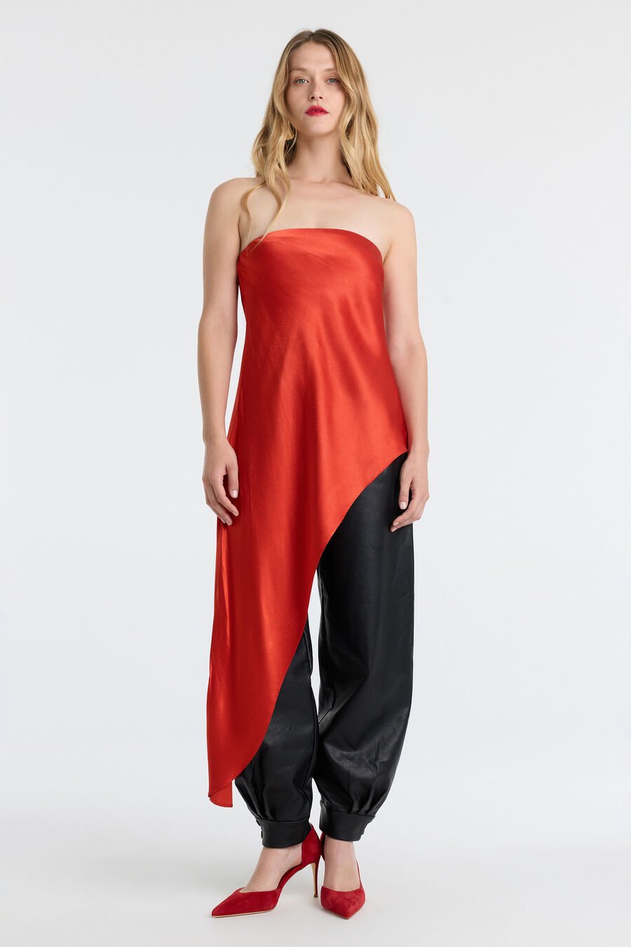 ALITA STRAPLESS SATIN TUNIC in colour Burnt Red