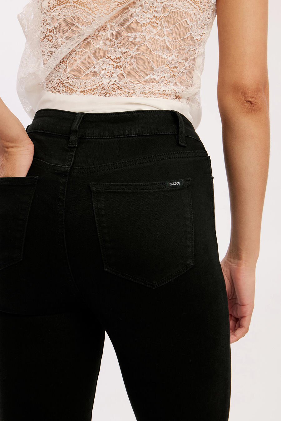 KHLOE HI JEANS in colour BLACK