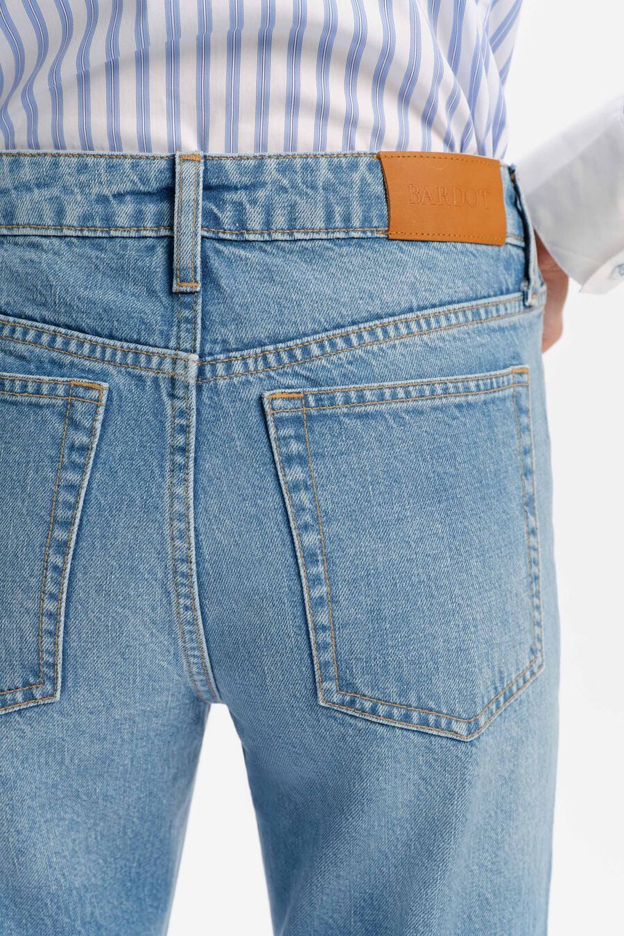 030 Mid Rise Straight Leg Jean