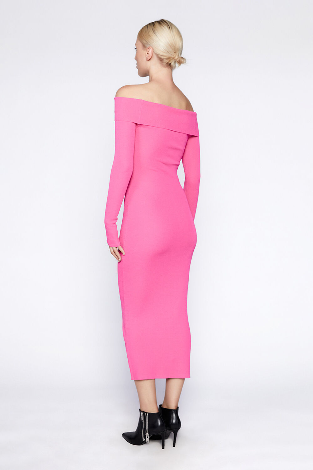 OFF SHLDR KNIT DRESS in colour PETAL PINK