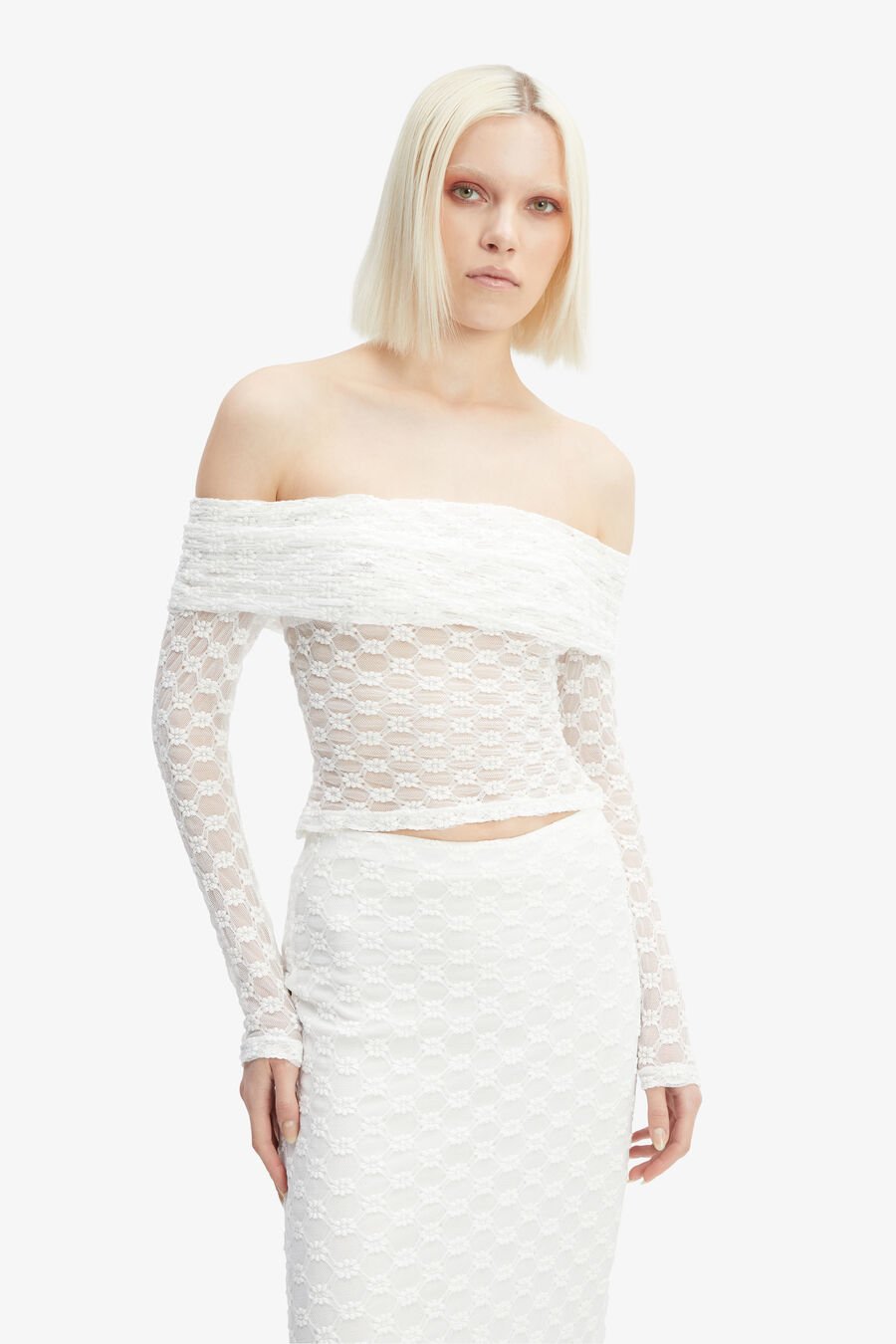 ADONI OFF THE SHOULDER TOP in colour ORCHIDWHT