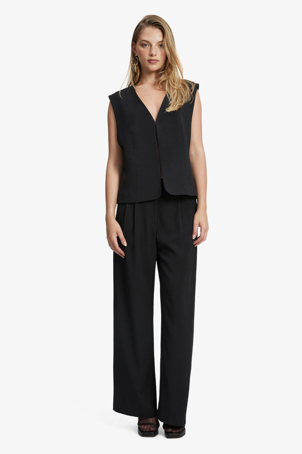 SLOANE LONGLINE VEST in colour CAVIAR