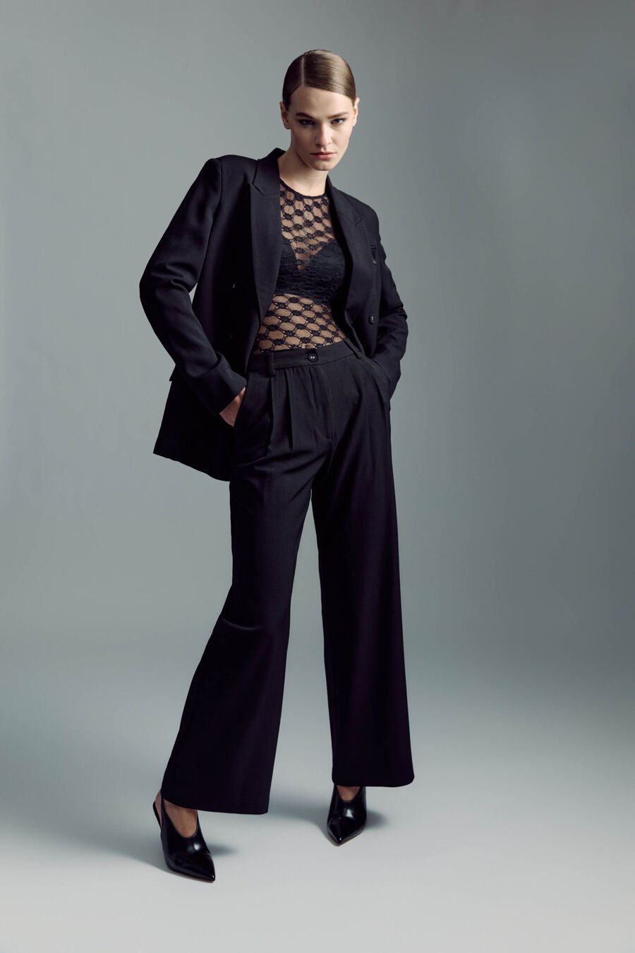 Sloane Straight Leg Pant