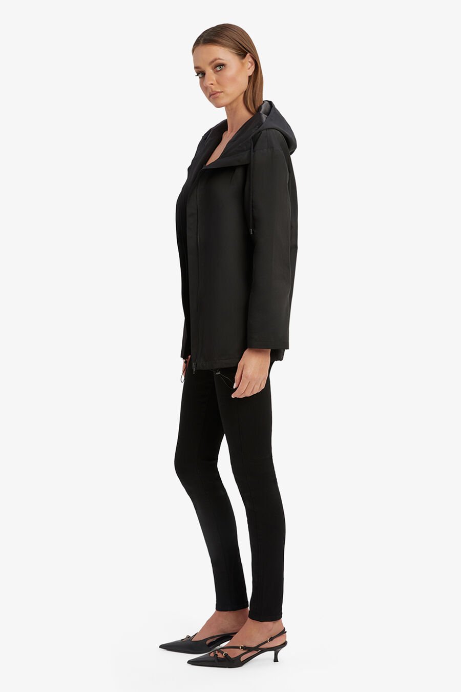 ASTORA HOODED JACKET in colour BLACK