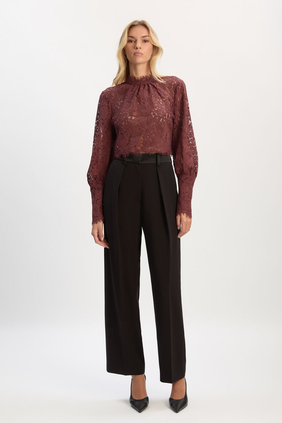 LACE GEORGIA TOP in colour Deep Plum