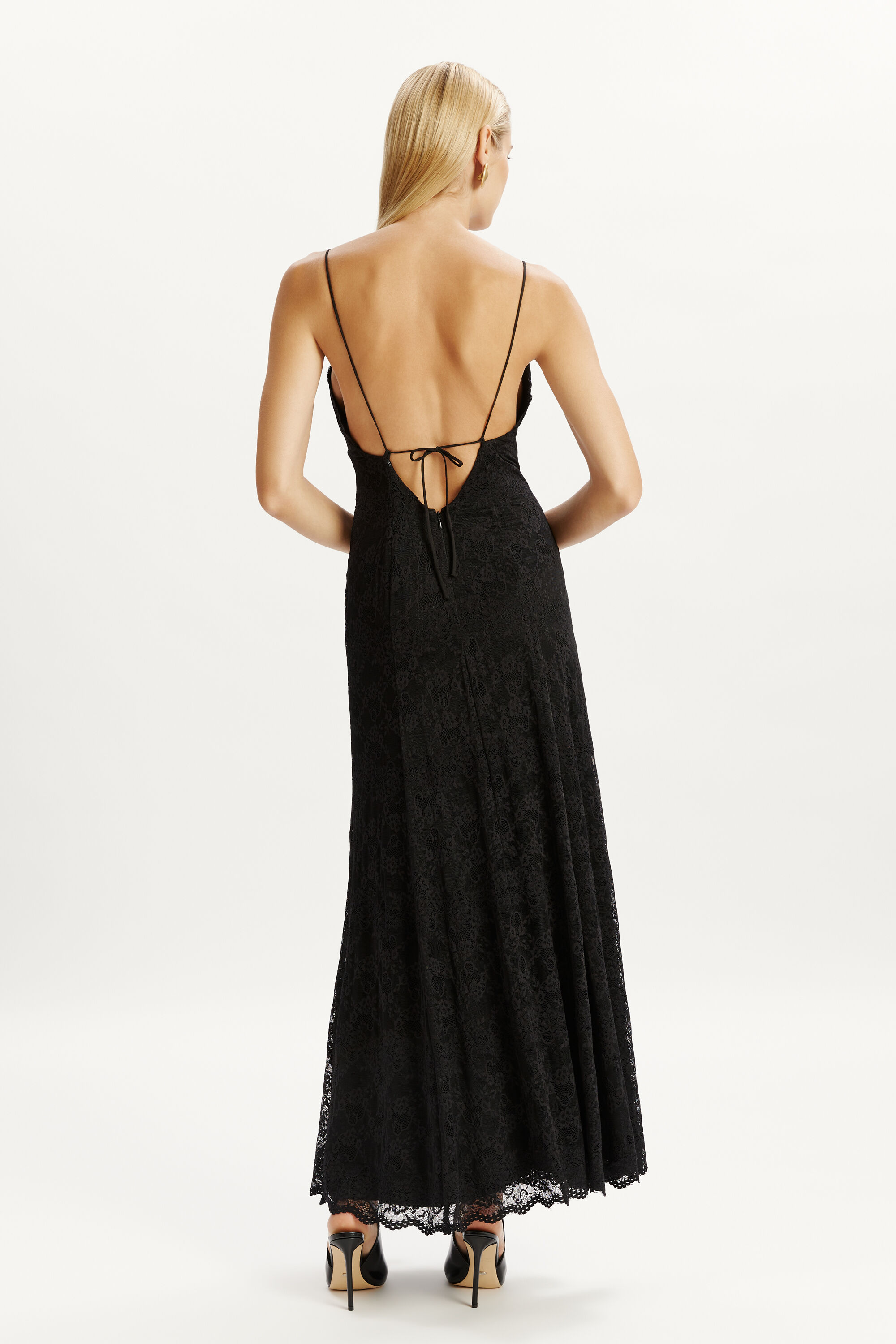 chinese dress ladies Amazon.com: BARDOT Women's Helenie Velour Lace Maxi Dress, Black, 8 :  Clothing, Shoes & Jewelry main image 0