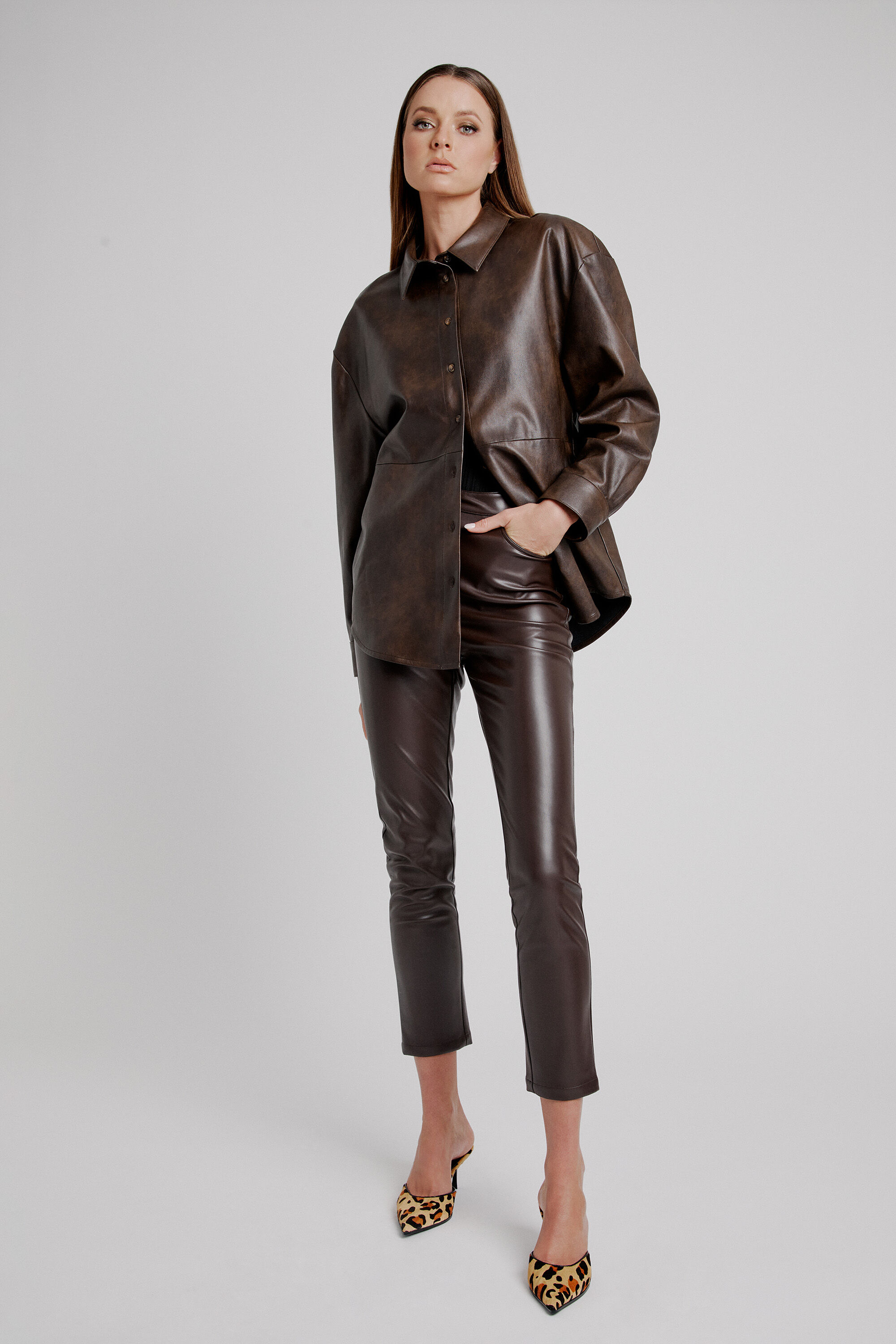 MARKAWARE PEGTOP TROUSERS DARK BROWN 希少品 - パンツ