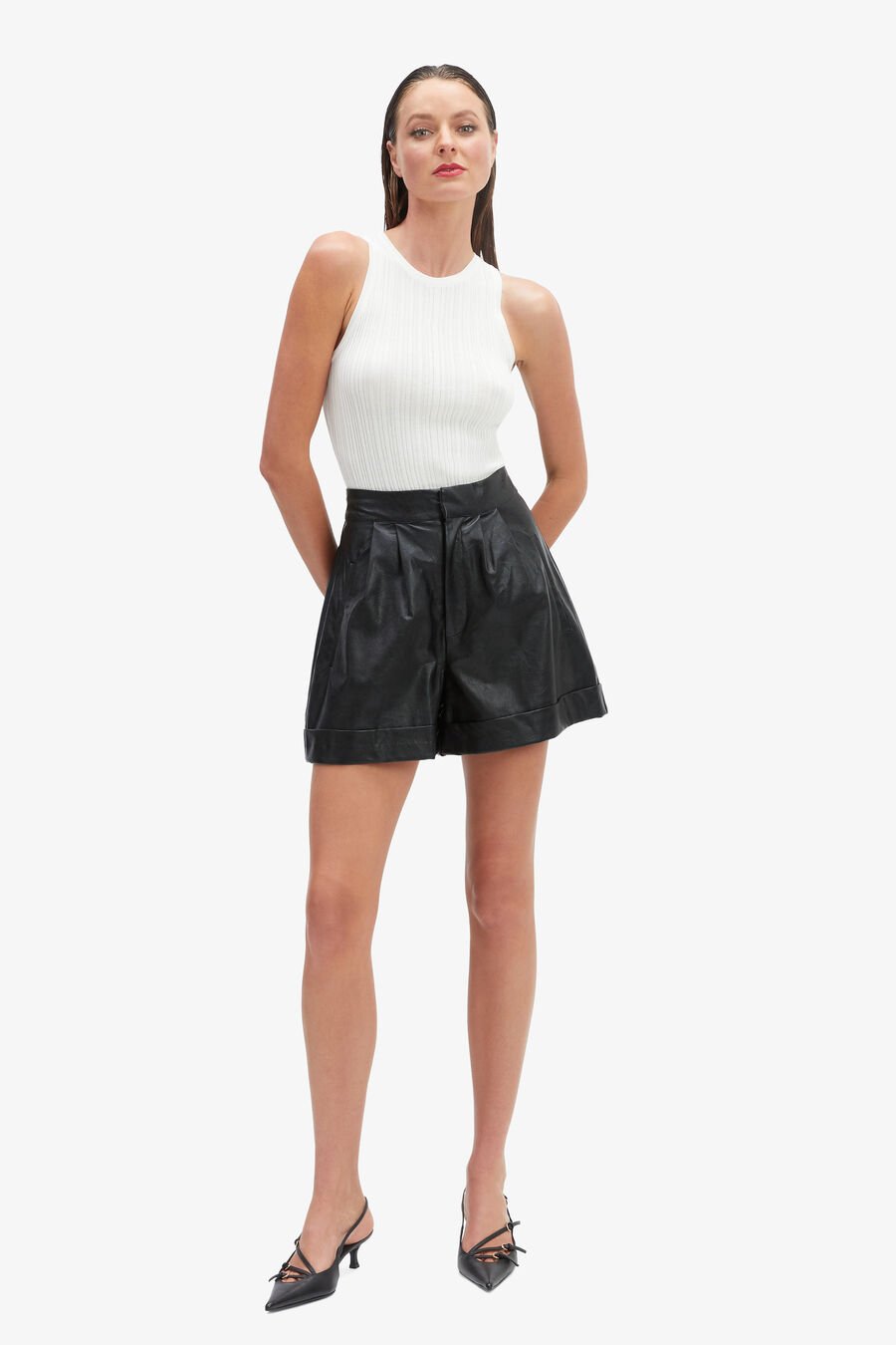 LEON VEGAN LEATHER SHORT in colour BLACK