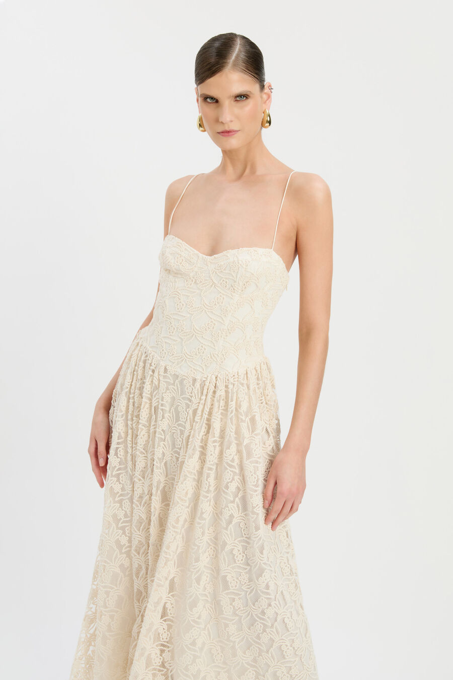ESTIE BRODERIE MAXI DRESS in colour Light Beige