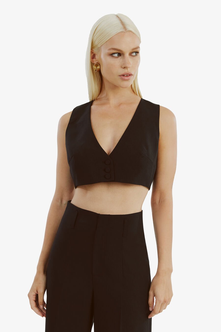 MARLA CROPPED VEST in colour BLACK