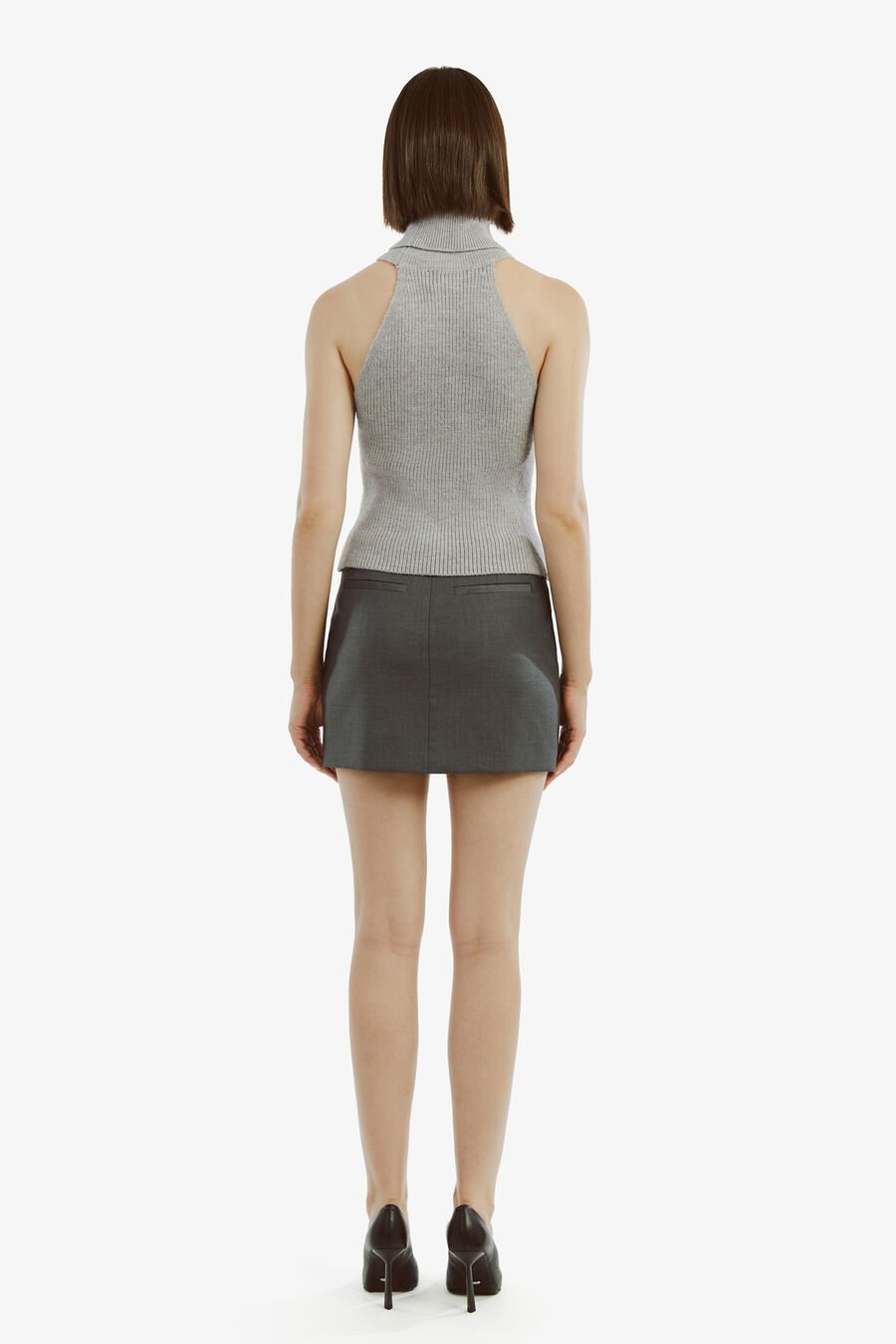 ALEIA SLEEVELESS KNIT TOP in colour GREY