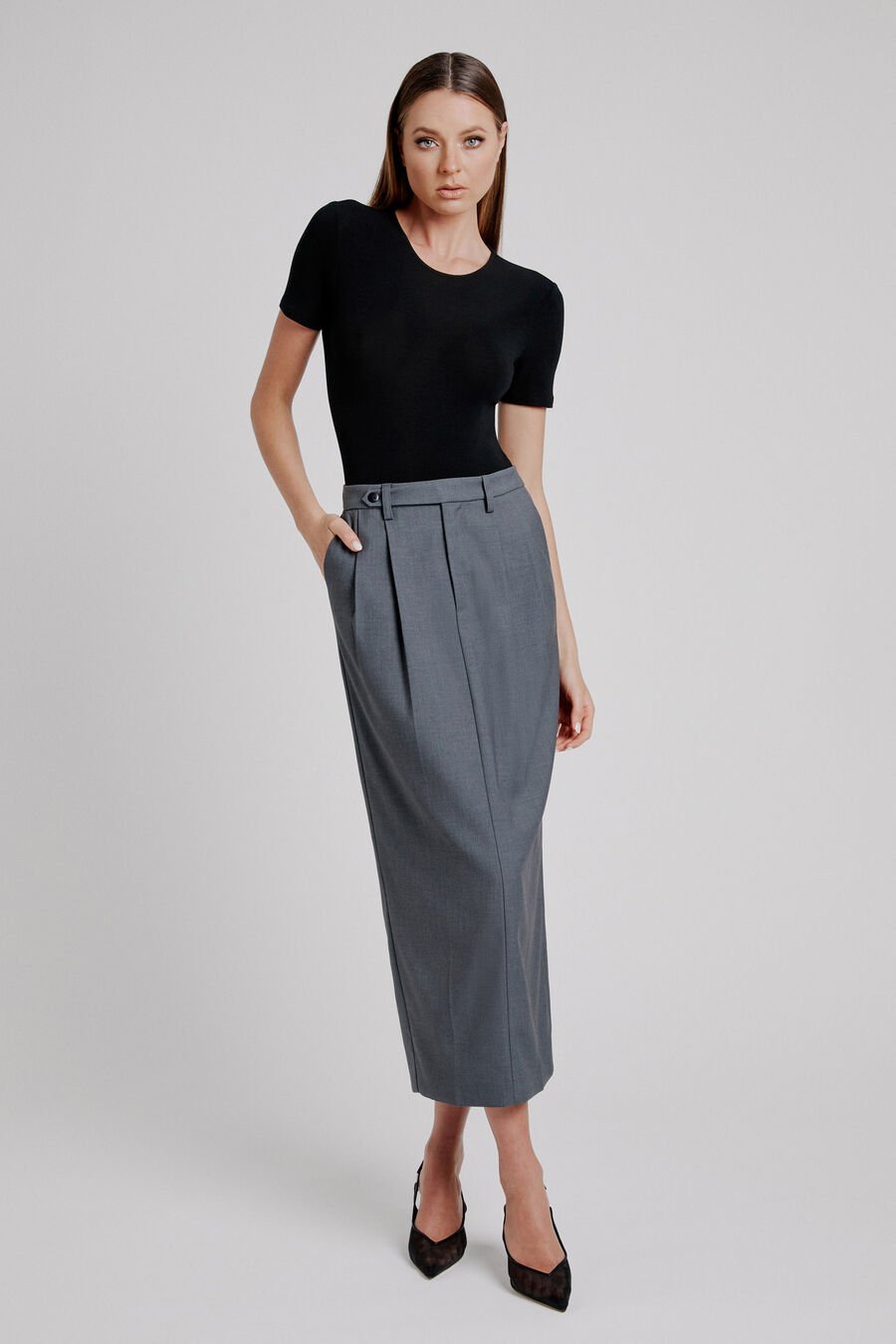AMIAH MID RISE MAXI SKIRT in colour DARK GREY