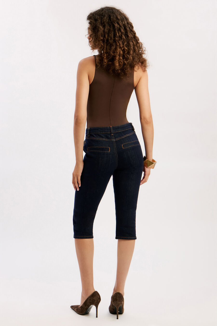 BRUNA PEDAL PUSHER JEAN in colour DARK