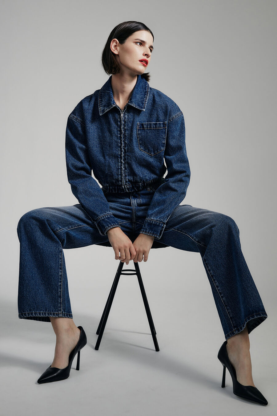 CROPPED BOMBER DENIM JACKET in colour WASHED INDIGO