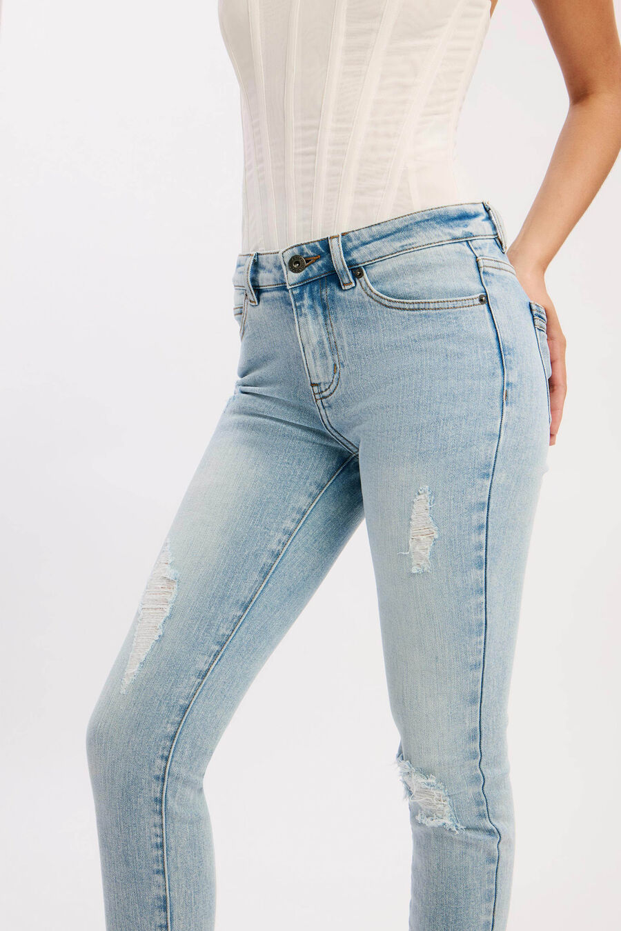 KATE MID BLUE JEANS in colour MID BLUE