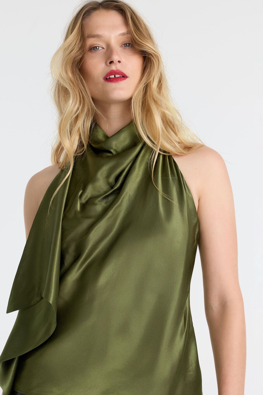 Sierra Drape Front Top