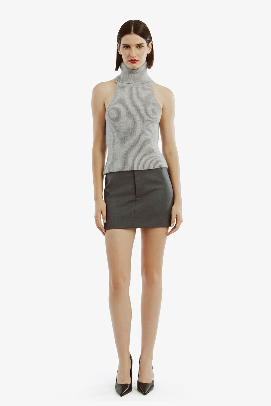 ALEIA SLEEVELESS KNIT TOP in colour GREY