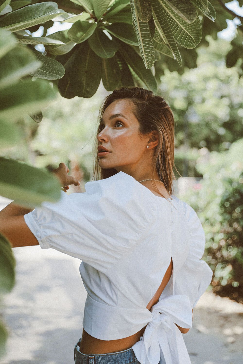 White bardot top store with puff sleeves
