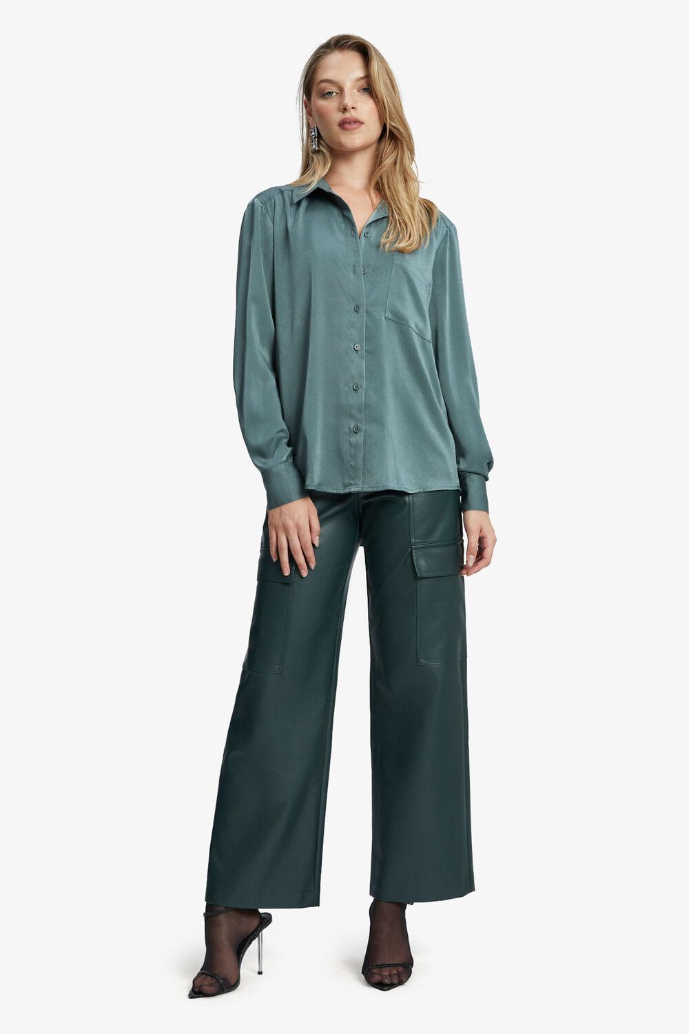 CLASSIC COLLAR SHIRT in colour SEAGRASS
