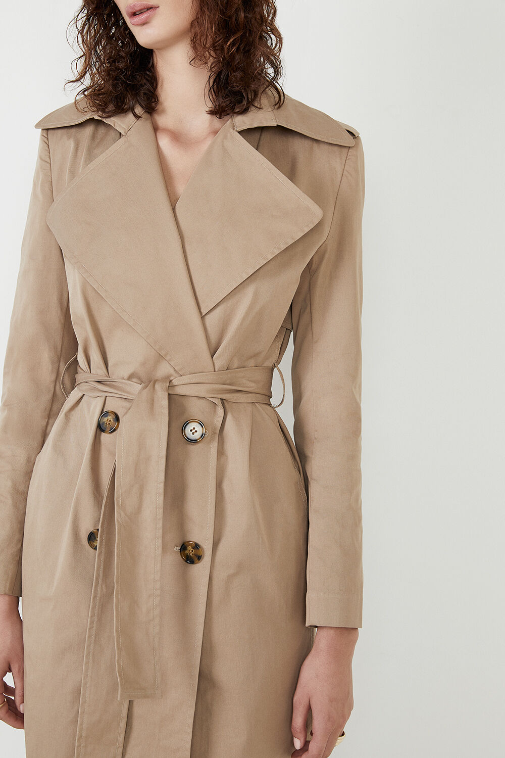 Classic tan trench coat cheap