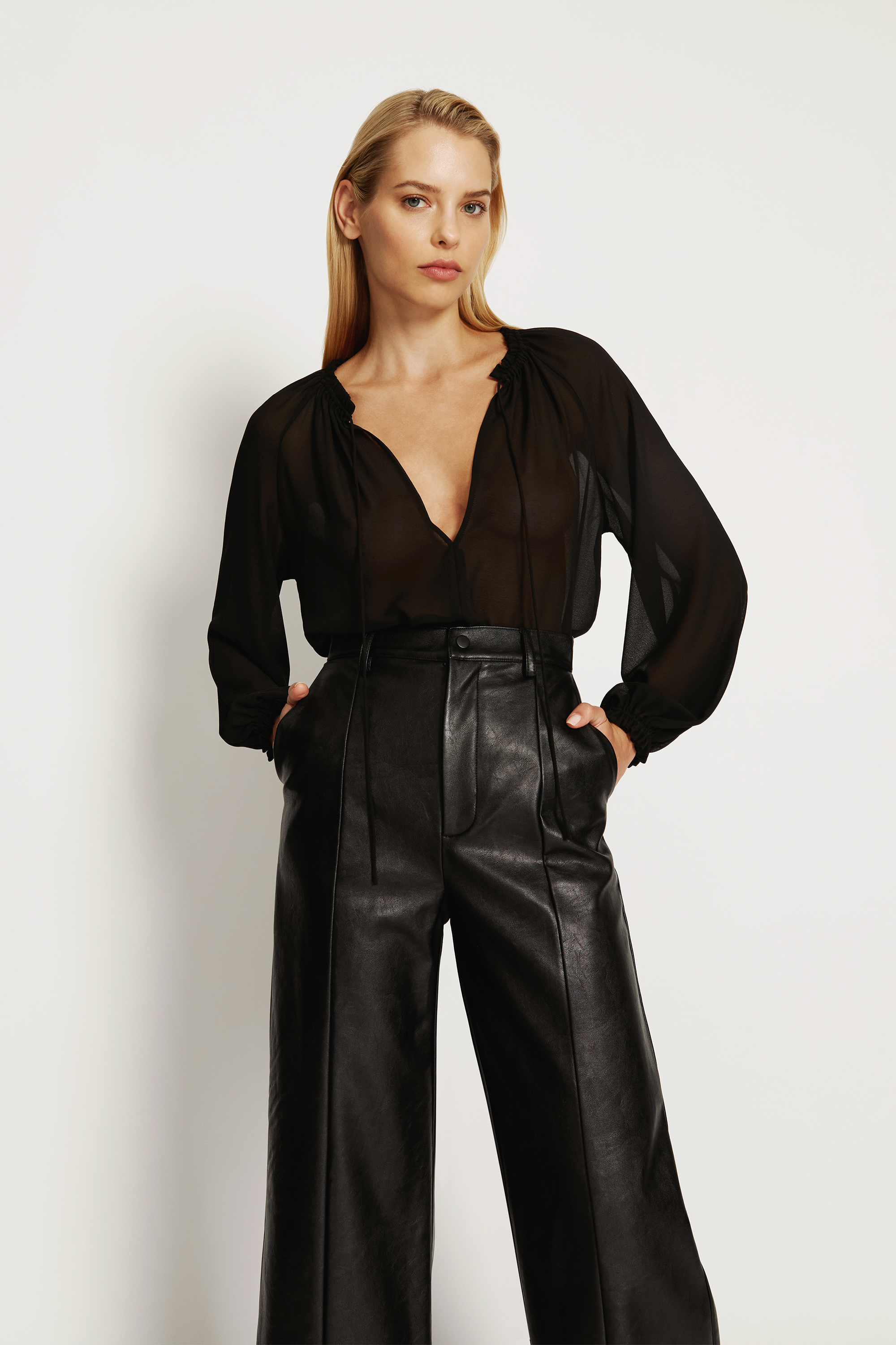 Bardot Landen Relaxed Blouse In Black